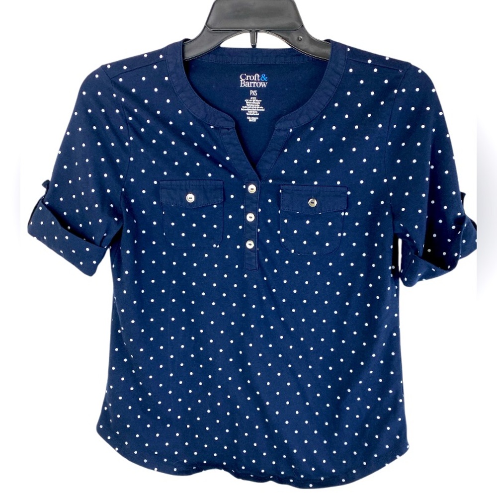 Croft & Barrow Women’s PXS Classic White Polka Dot on Navy Rolled Sleeve Top